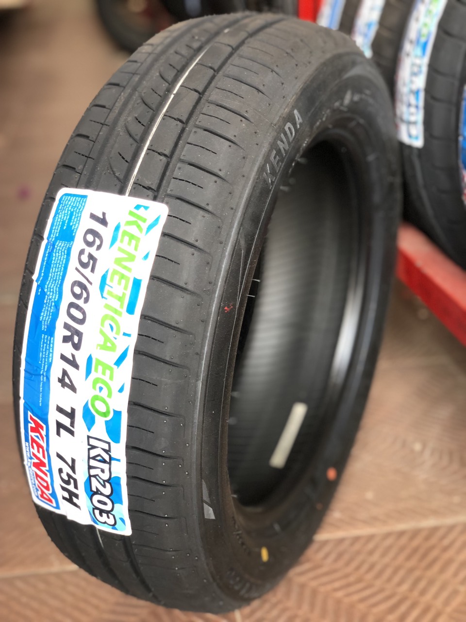 KENDA 165/60R14 KR203