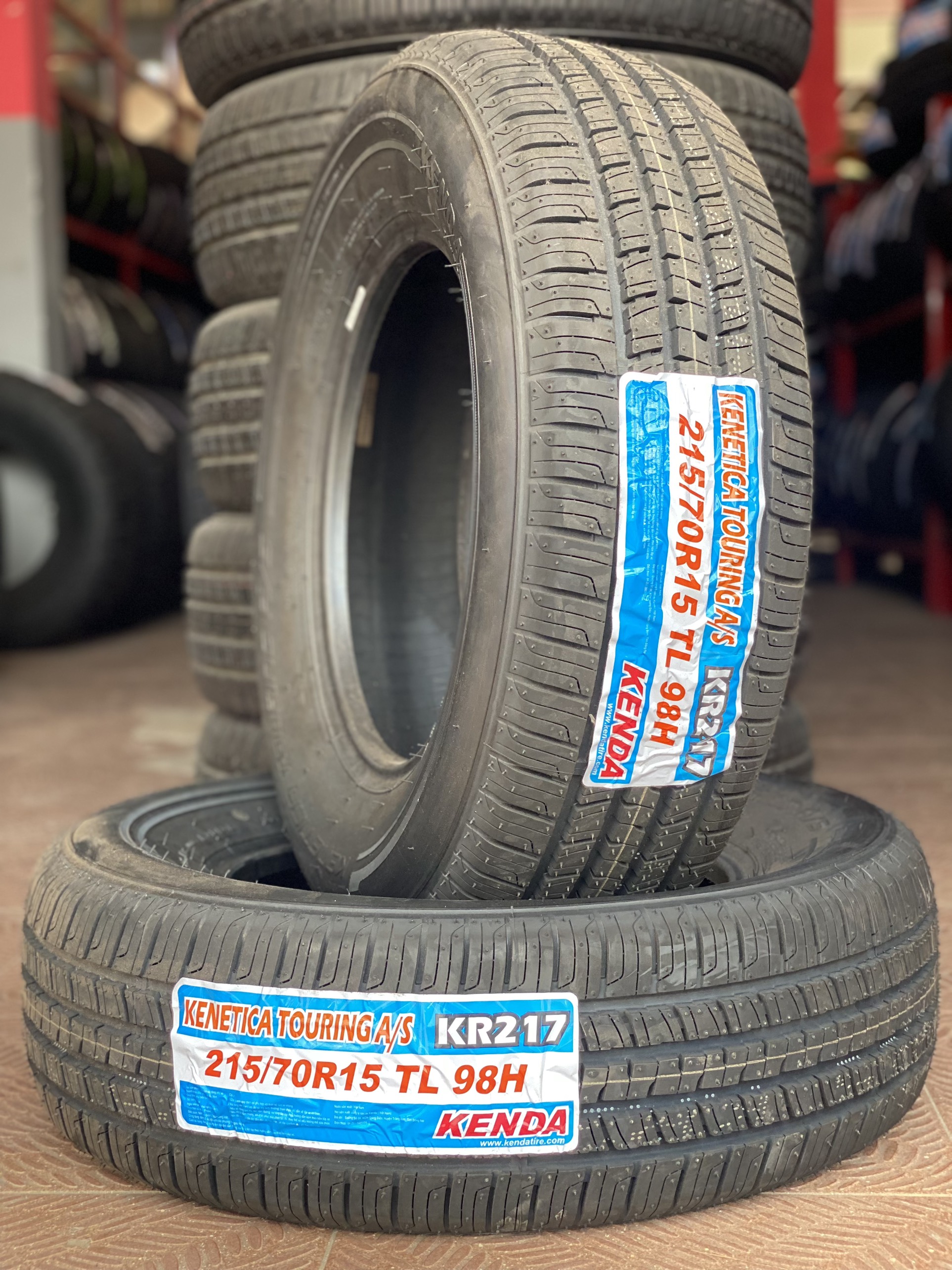 KENDA 215/70R15 KR217