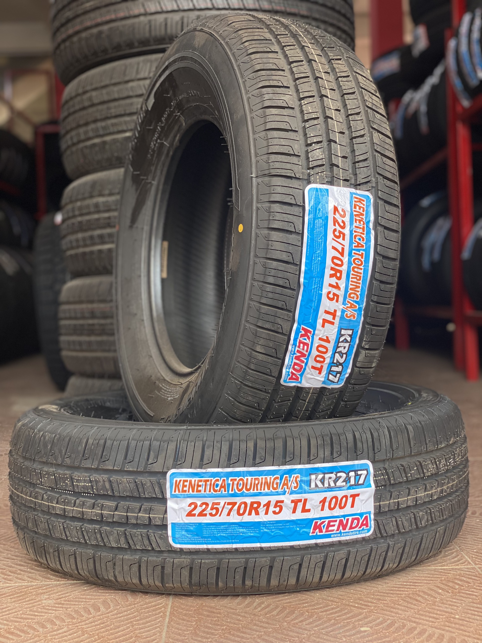 KENDA 225/70R15 KR217