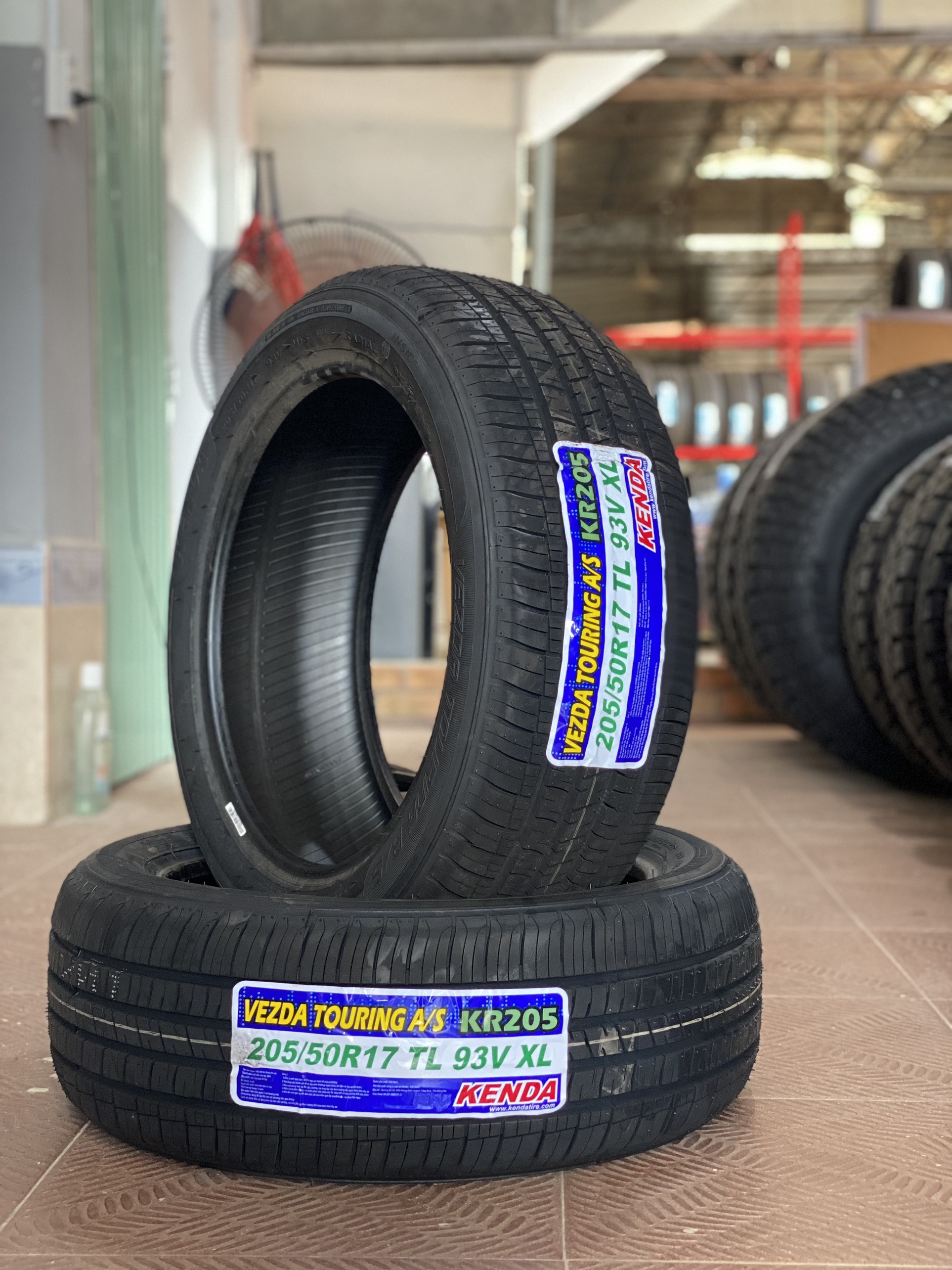 KENDA 205/50R17 KR205