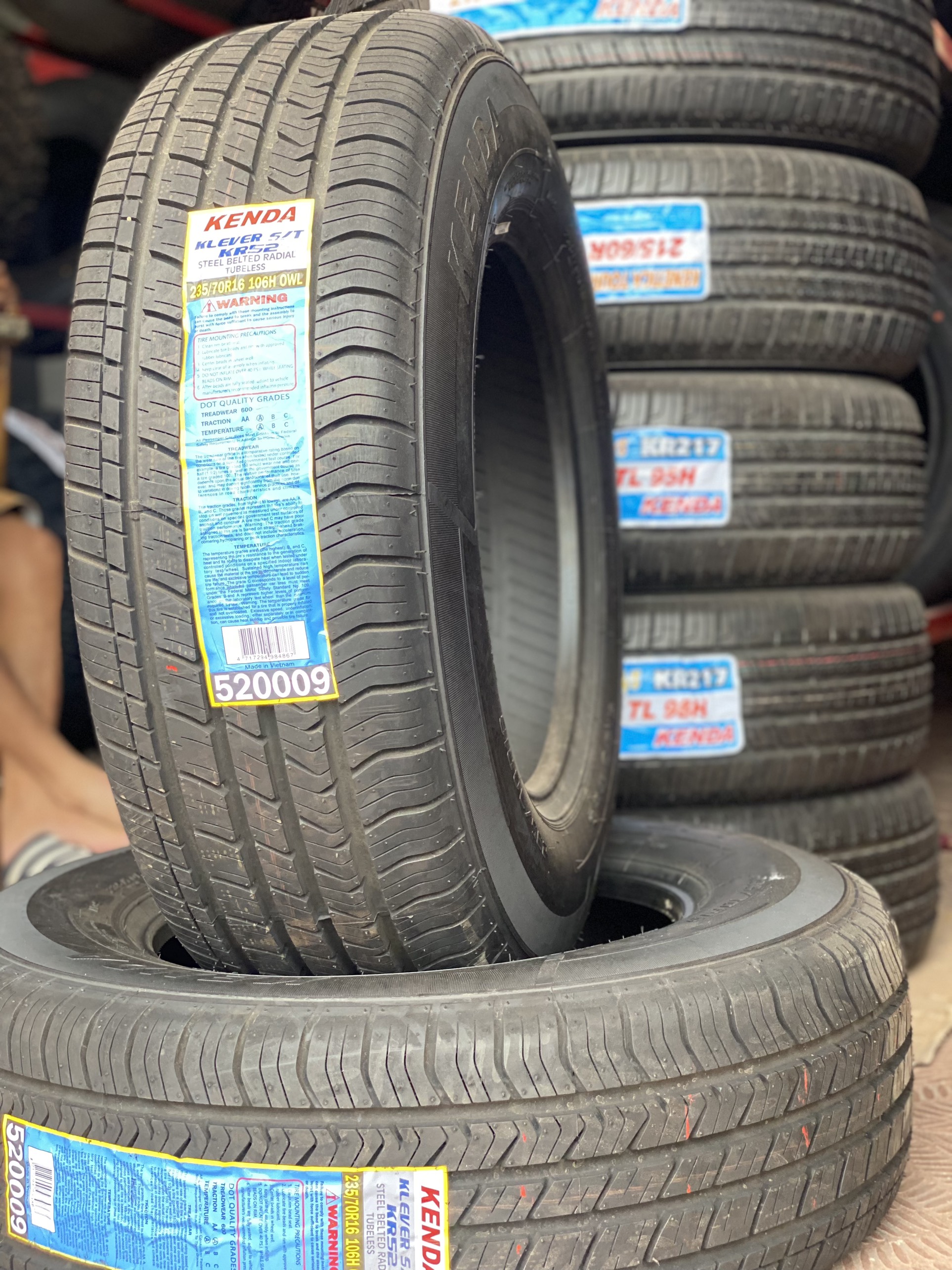 KENDA 235/70R16 KR52