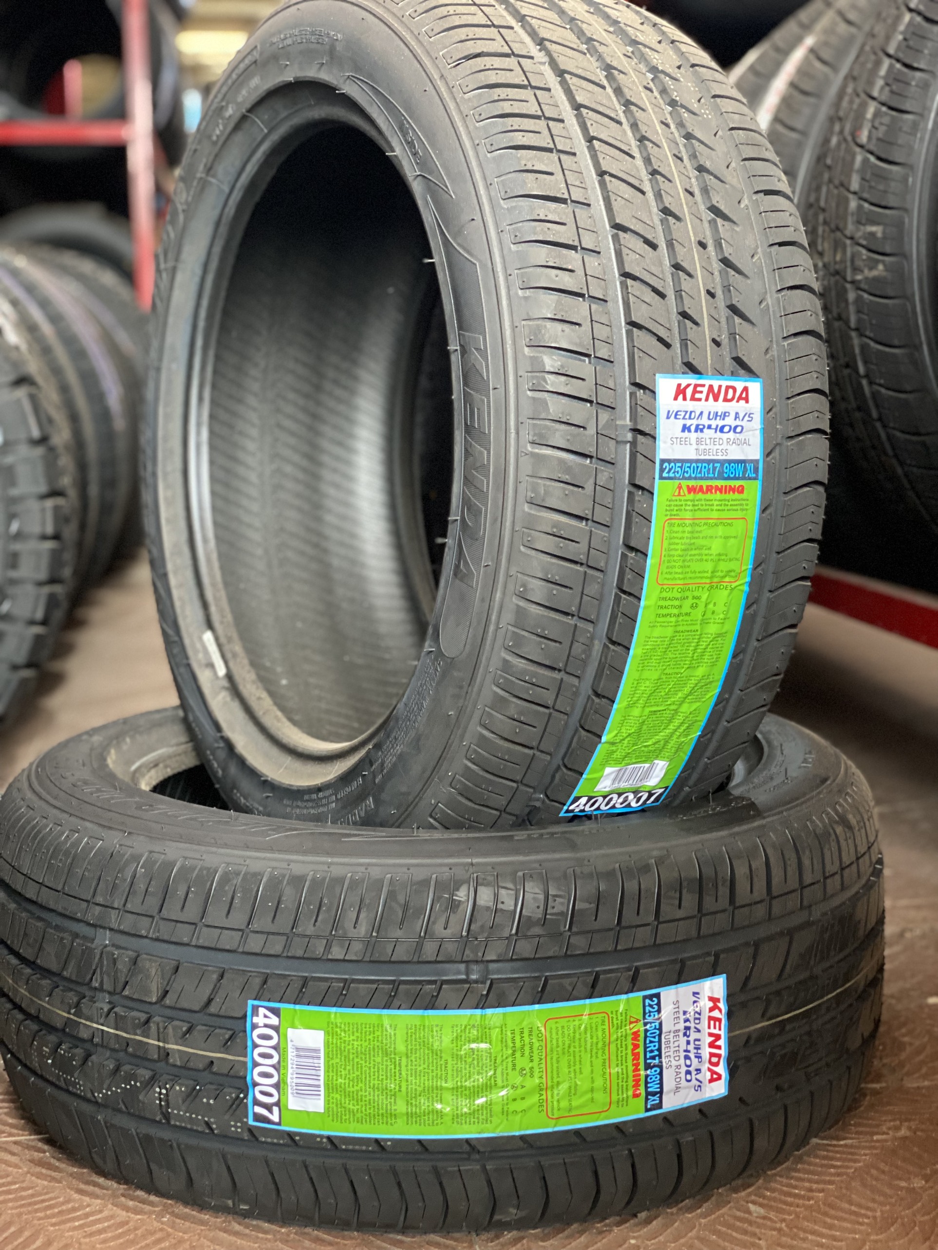 KENDA 225/50ZR17 KR400