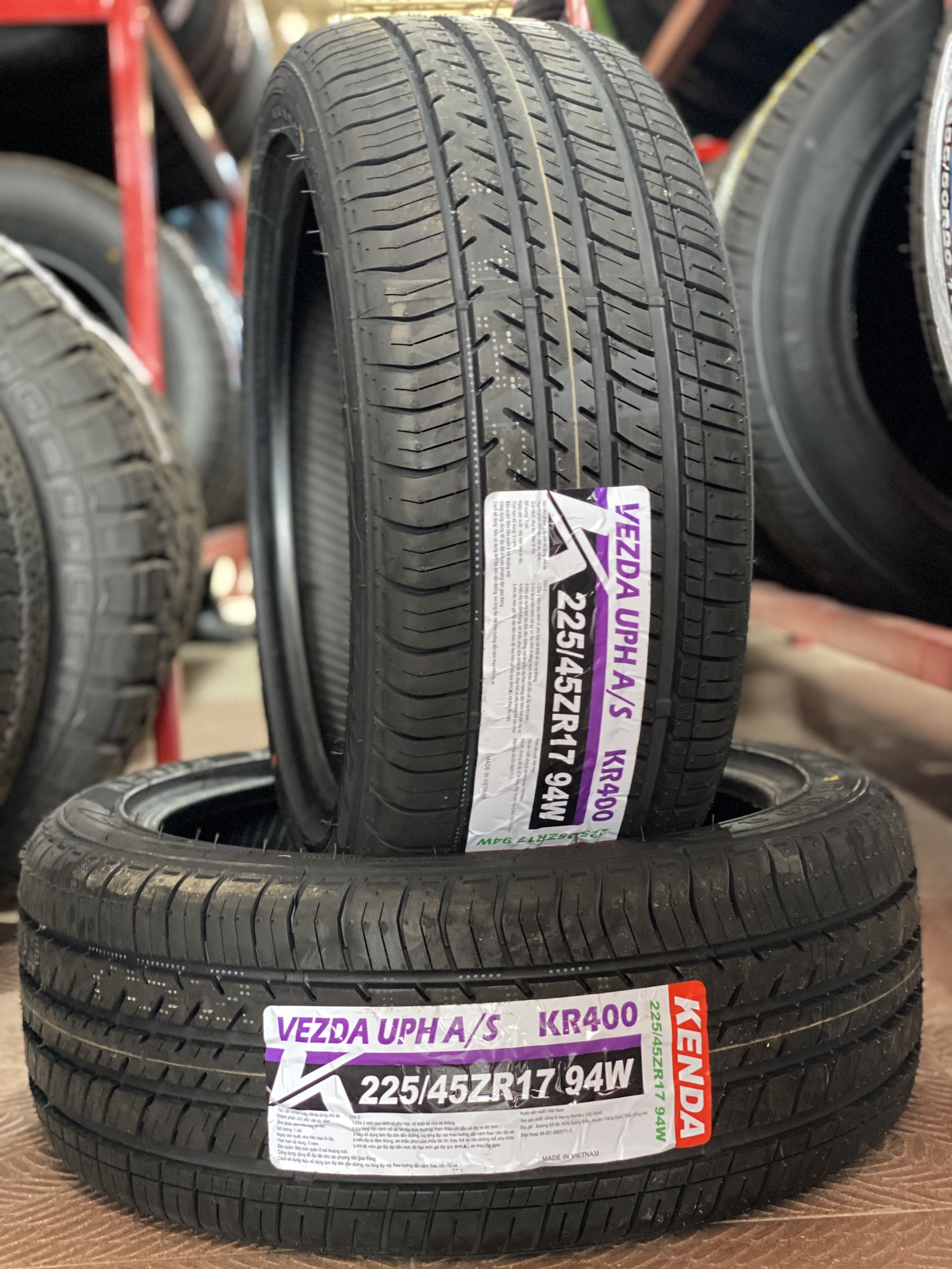 KENDA 225/45ZR17 KR400