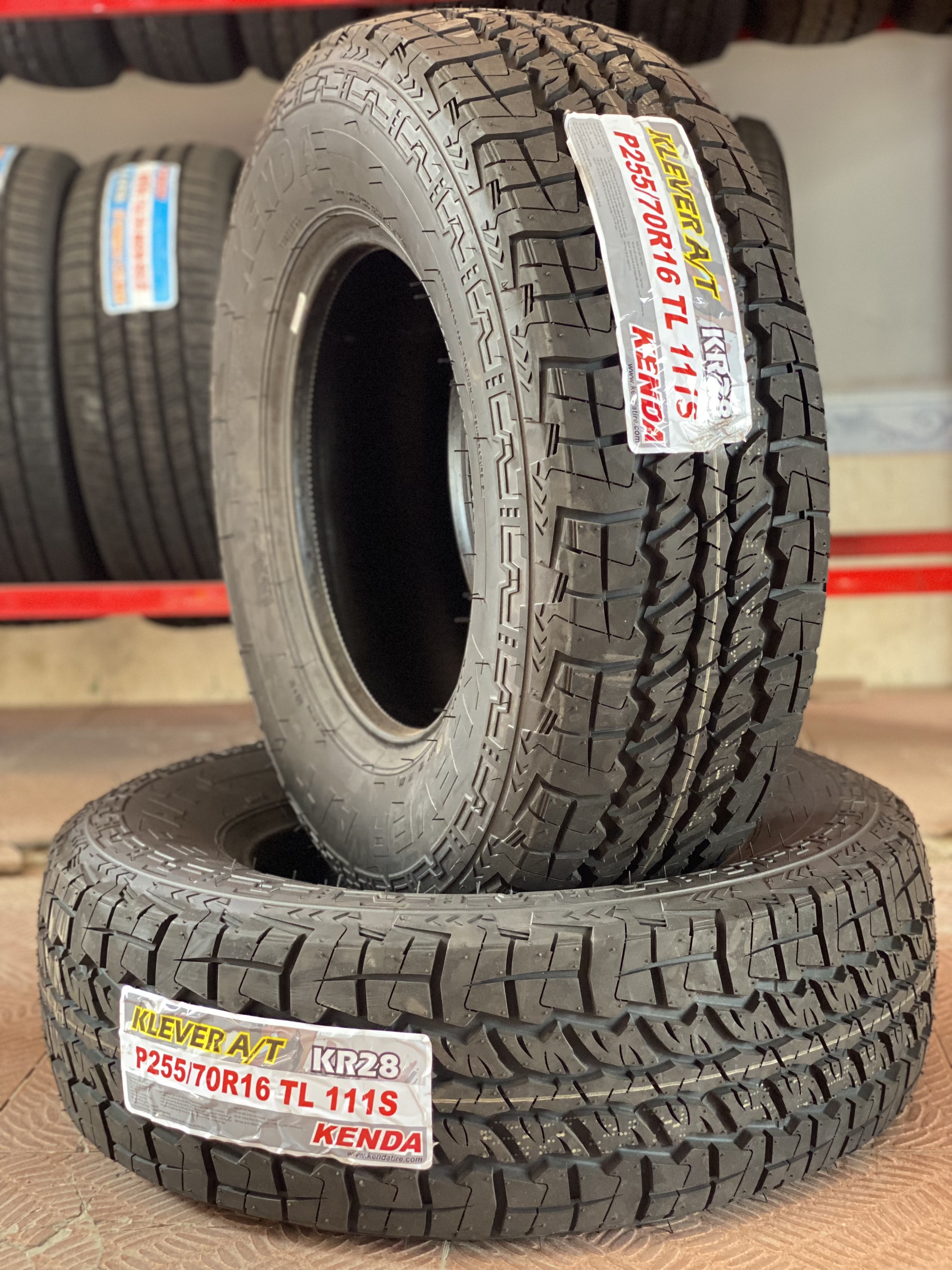 KENDA P255/70R16 KR28